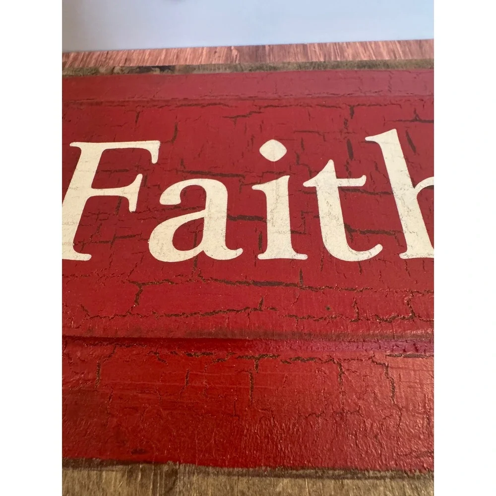 Vintage‎ Saltbox Signs Faith and Love Wood Wall Plaques Set of Two